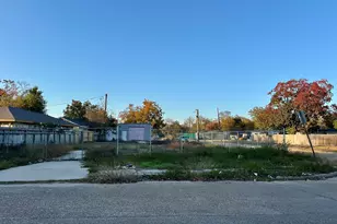 5739 Sweetbriar St, Houston, TX 77017 - Photo 1