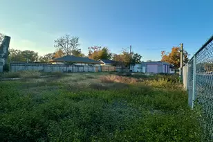 5739 Sweetbriar St, Houston, TX 77017 - Photo 10