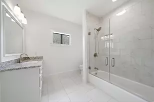 6525 Schiller St, Houston, TX 77055 - Photo 28