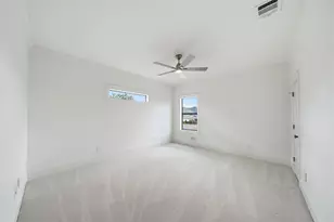 6525 Schiller St, Houston, TX 77055 - Photo 26