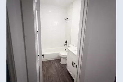 5838 Beldart Street #B/A, Houston, TX 77033 - Photo 14