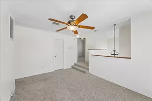 1105 Camelot Ln, Pearland, TX 77581 - Photo 18