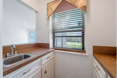 1915 Mustang Springs Drive, Missouri City, TX 77459 - Photo 10