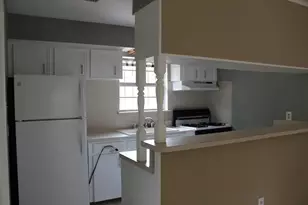 902 1/2 Euclid St St, Houston, TX 77008 - Photo 2