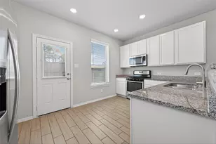 25527 Valverdant Ct, Porter, TX 77365 - Photo 8