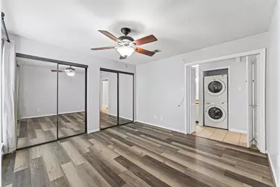 19 Hideaway Drive, Friendswood, TX 77546 - Photo 10