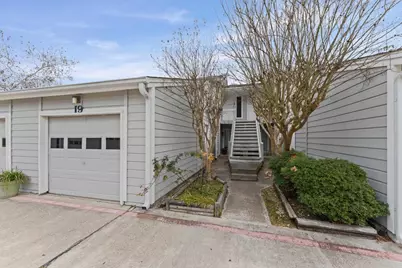 19 Hideaway Drive, Friendswood, TX 77546 - Photo 2