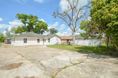 4708 Los Angeles Street, Houston, TX 77026 - Photo 20