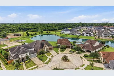5907 Carrada Falls Court, Sugar Land, TX 77479 - Photo 48