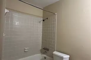 8405 Wilcrest Dr, Houston, TX 77072 - Photo 10