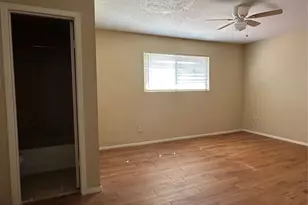 8405 Wilcrest Dr, Houston, TX 77072 - Photo 6