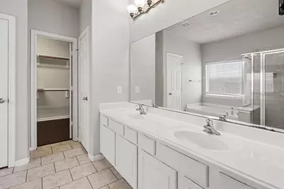 19534 Country Canyon Drive, Spring, TX 77388 - Photo 10