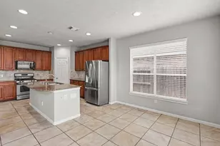 19534 Country Canyon Dr, Spring, TX 77388 - Photo 4