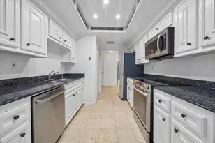 2001 Holcombe Blvd, Houston, TX 77030 - Photo 6