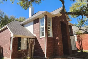 5818 Wilkins Ln, Sugar Land, TX 77479 - Photo 2