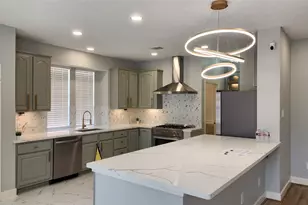5818 Wilkins Ln, Sugar Land, TX 77479 - Photo 4