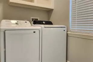 5818 Wilkins Ln, Sugar Land, TX 77479 - Photo 14
