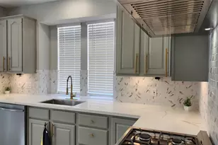 5818 Wilkins Ln, Sugar Land, TX 77479 - Photo 8