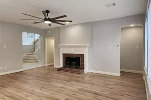 5818 Wilkins Ln, Sugar Land, TX 77479 - Photo 4