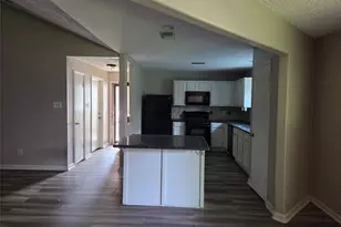 802 Hartman Dr, Baytown, TX 77521 - Photo 8
