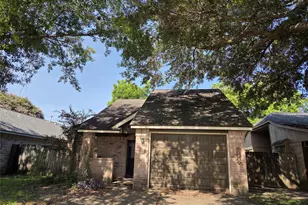 802 Hartman Dr, Baytown, TX 77521 - Photo 12