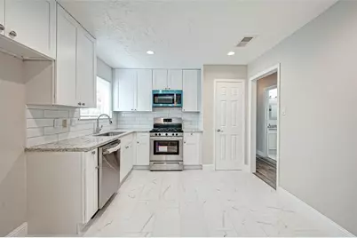 6802 Glenray Drive, Houston, TX 77084 - Photo 14