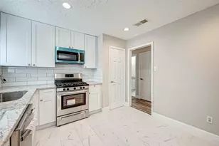 6802 Glenray Dr, Houston, TX 77084 - Photo 16