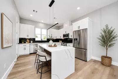 2206 Carr Street, Houston, TX 77026 - Photo 2