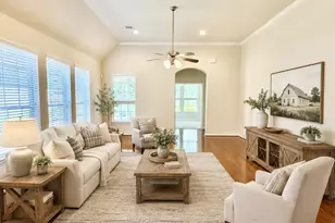 2405 Alamanni Dr, Pearland, TX 77581 - Photo 2