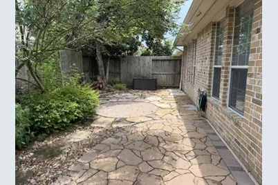 2405 Alamanni Drive, Pearland, TX 77581 - Photo 24