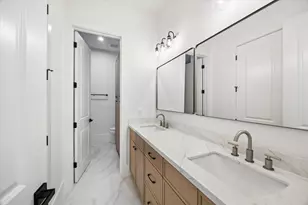 811 Woodstock, Bellaire, TX 77401 - Photo 42