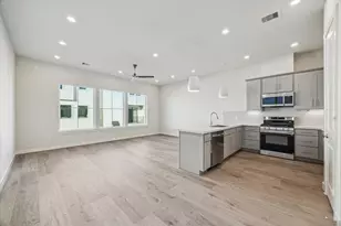 3913 Willowbend Pt Dr, Houston, TX 77025 - Photo 10