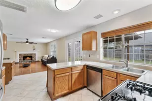 10110 Red Wolf Ln, Houston, TX 77064 - Photo 16