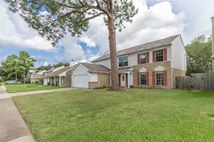 10110 Red Wolf Ln, Houston, TX 77064 - Photo 4