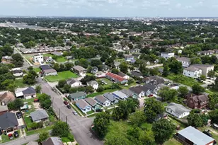 2326 Bringhurst St, Houston, TX 77026 - Photo 6