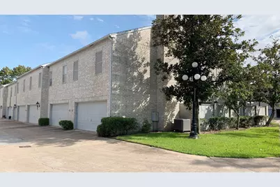 538 Wilcrest Drive, Houston, TX 77042 - Photo 1