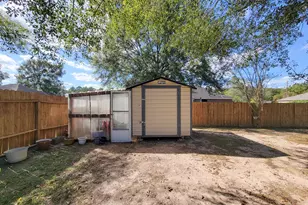 1000 Shell Ave, Cleveland, TX 77327 - Photo 30