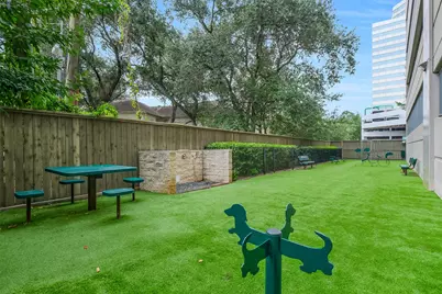 1901 Post Oak Boulevard #2110, Houston, TX 77056 - Photo 20