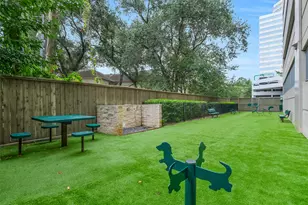 1901 Post Oak Blvd, Houston, TX 77056 - Photo 20