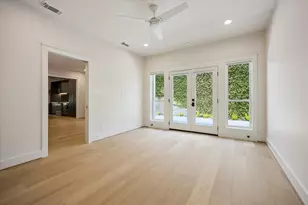 129 E 13th St, Houston, TX 77008 - Photo 20