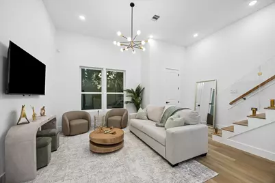 116 Velasco Street, Houston, TX 77003 - Photo 8