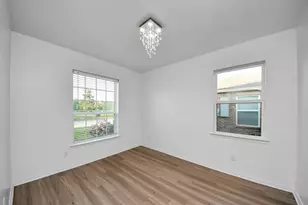 25469 Black Spruce Dr, Cleveland, TX 77328 - Photo 8