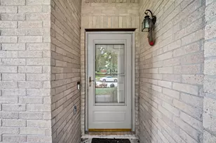 4219 Mineral Haven Dr, Houston, TX 77048 - Photo 6