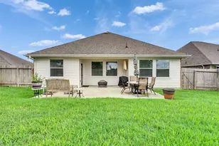 14247 Medina Dr, Baytown, TX 77523 - Photo 44
