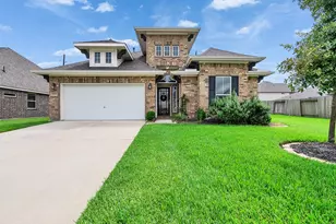 14247 Medina Dr, Baytown, TX 77523 - Photo 1