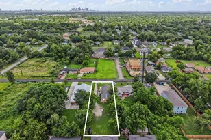 5026 Clover St, Houston, TX 77033 - Photo 18