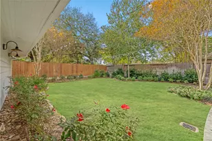 10603 Lynbrook Dr, Houston, TX 77042 - Photo 28