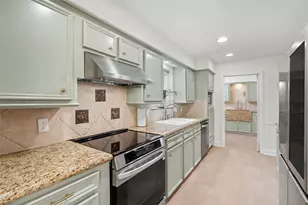 10603 Lynbrook Dr, Houston, TX 77042 - Photo 14