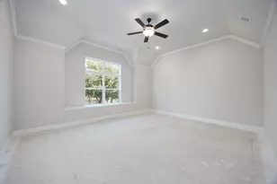 222 E 27th St, Houston, TX 77008 - Photo 18
