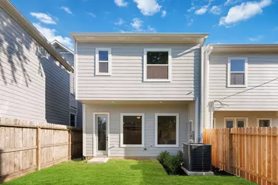 222 E 27th Street, Houston, TX 77008 - Photo 12